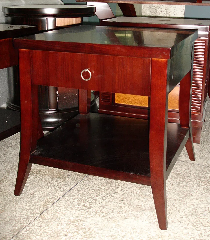 Tables, consoles and tabletops W32-106