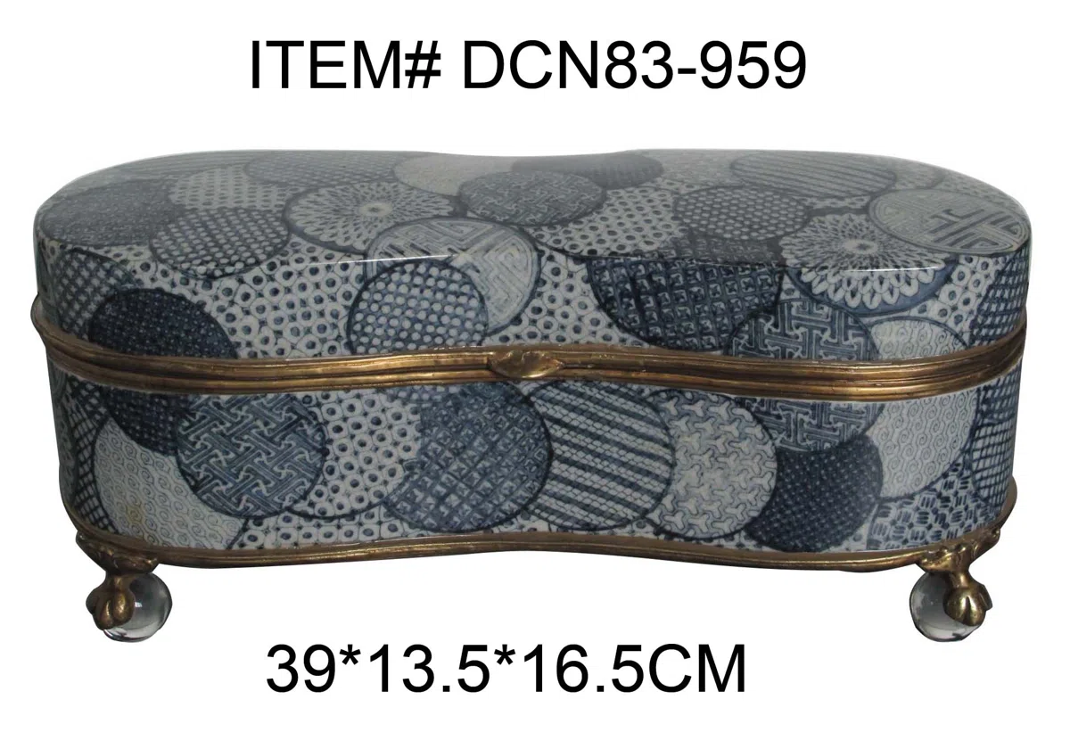 Mixed catalogues and selections DCN83-959
