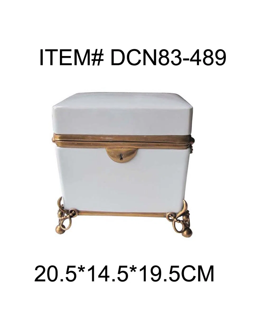 Mixed catalogues and selections DCN83-489
