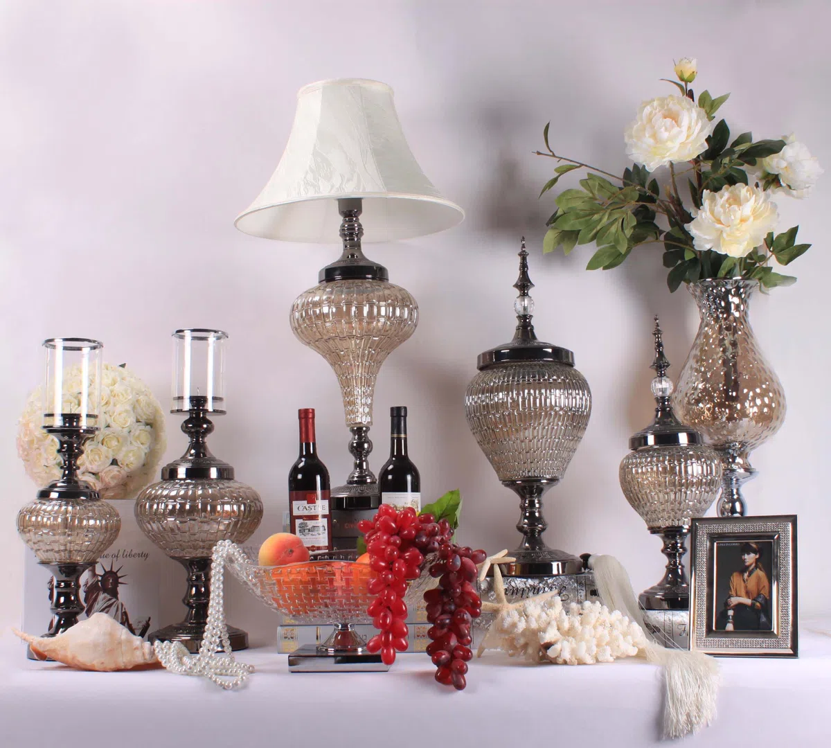 Candle holders and candelabras K028