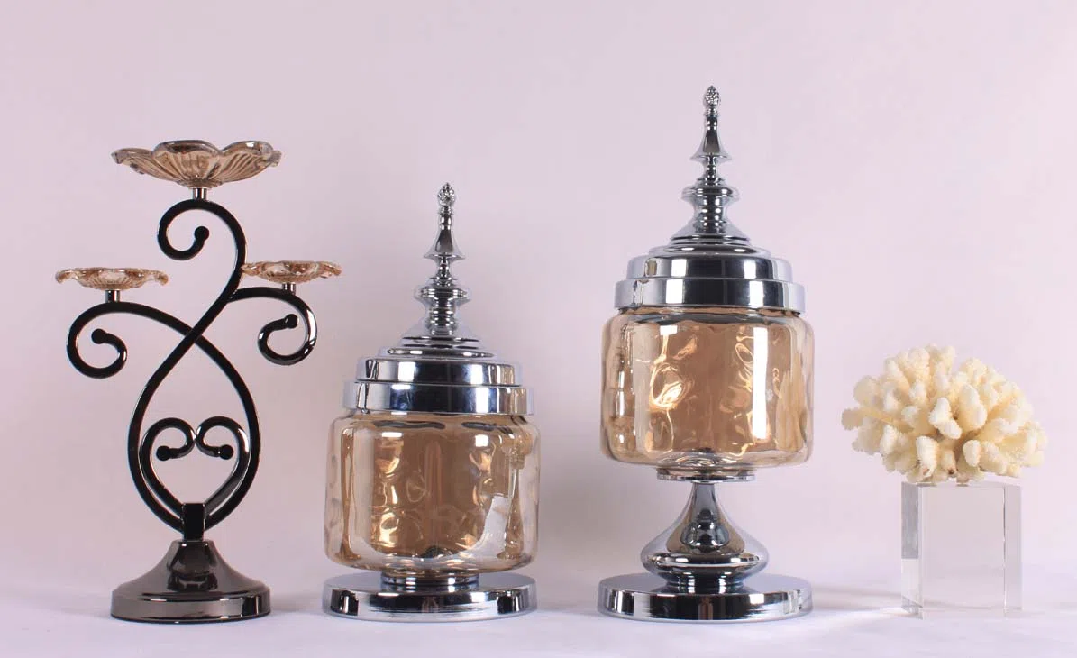 Candle holders and candelabras K108