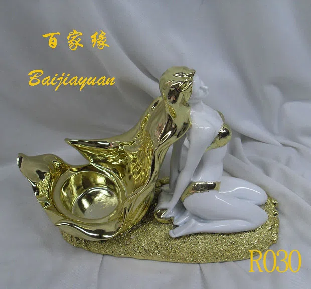 Статуэтки и скульптурный декор R030