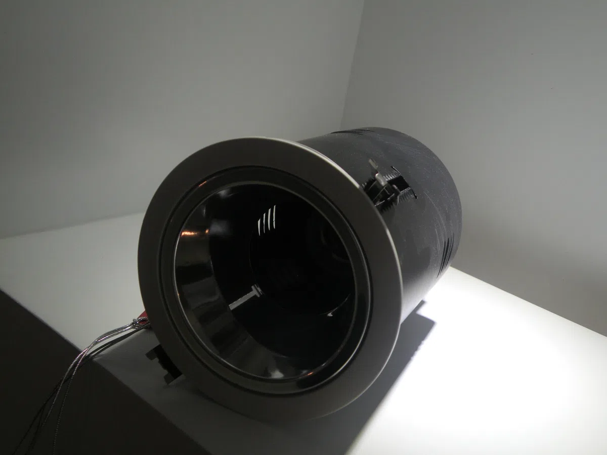 Оснащение и оборудование HL5110R-S-P20