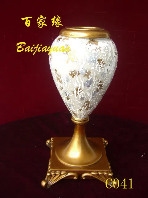 Decor and interior accessory selections C041