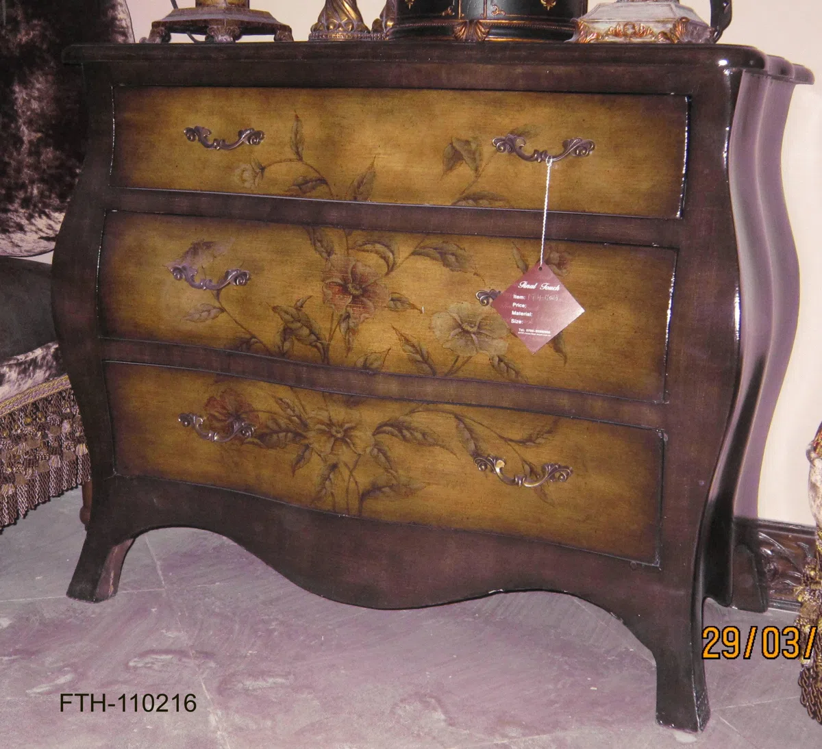 Cabinets, dressers and shelves FTH-110216