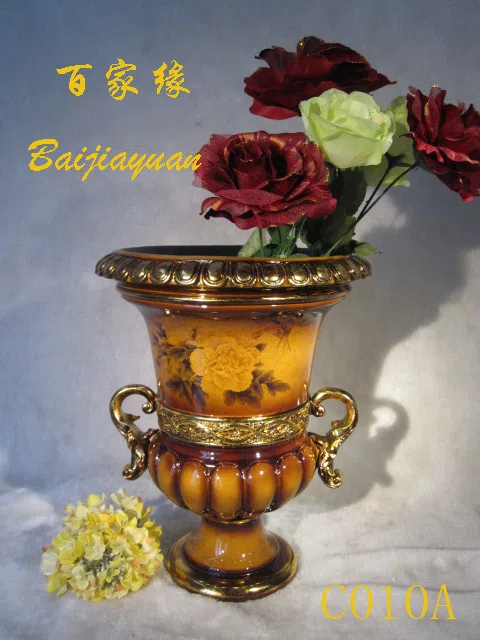 Вазы, кашпо и декоративные сосуды C010