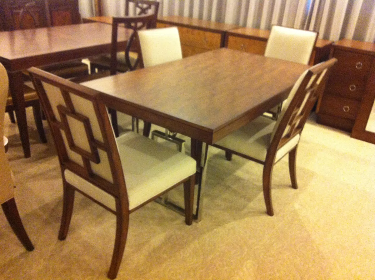 Tables, consoles and tabletops IMG_6137