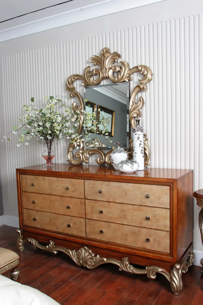 Cabinets, dressers and shelves 640D172B6F8C