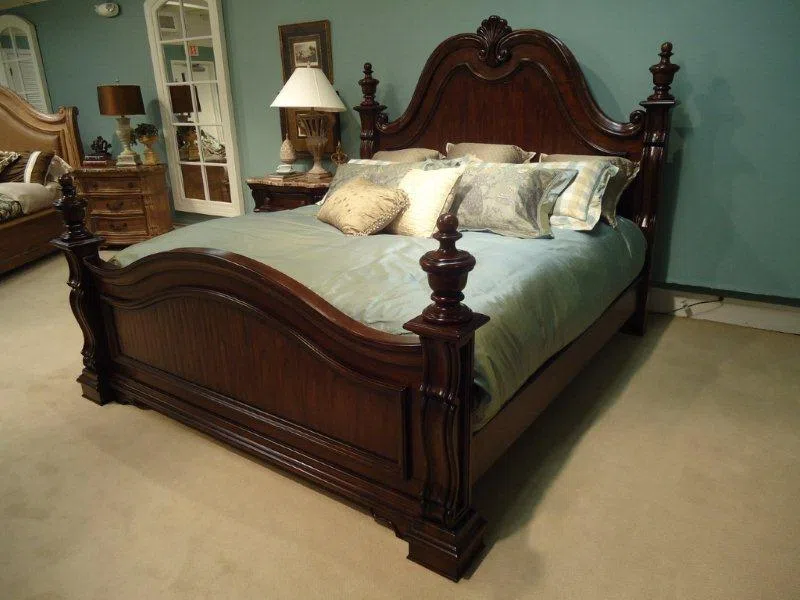 Beds and bedrooms DSC03660