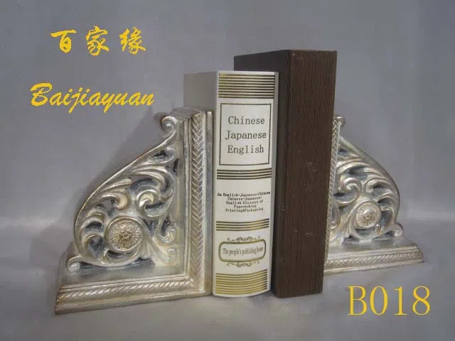 Статуэтки и скульптурный декор B018