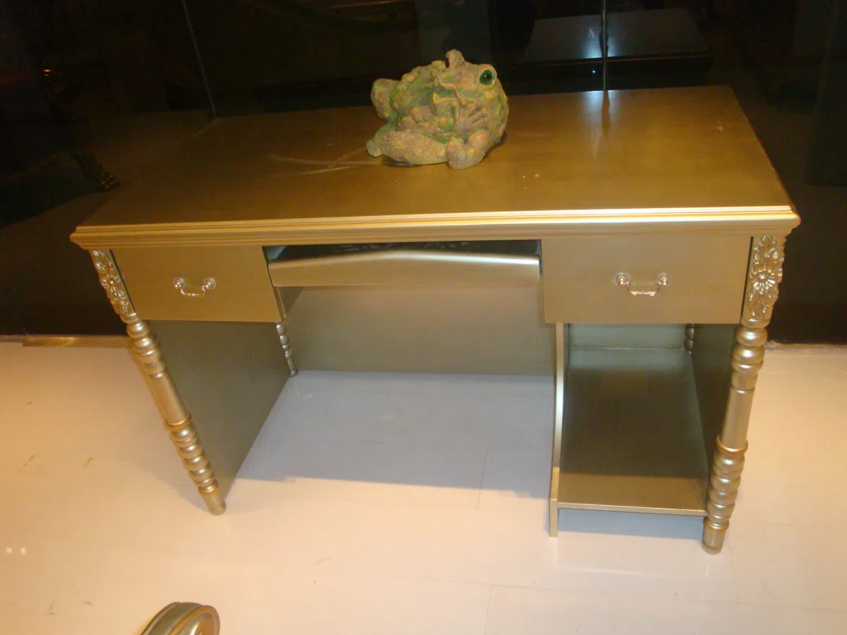 Tables, consoles and tabletops DSC01684