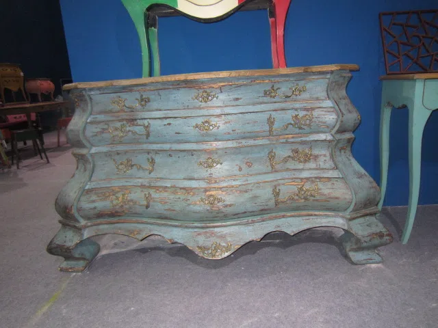 Tables, consoles and tabletops 9G-333
