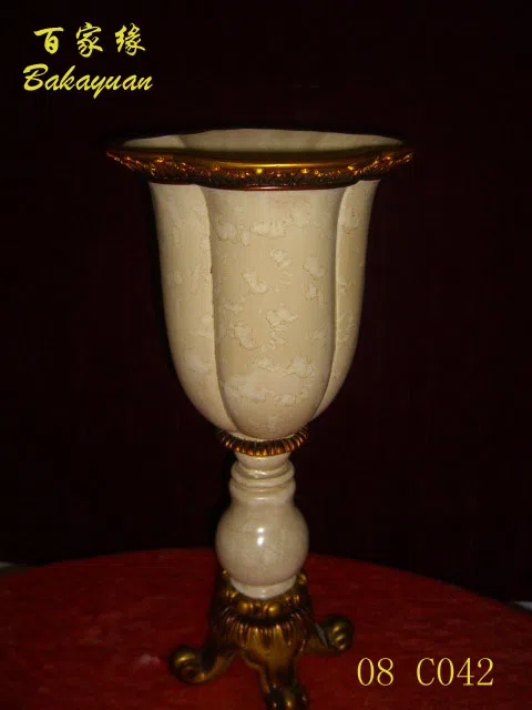 Candle holders and candelabras C042