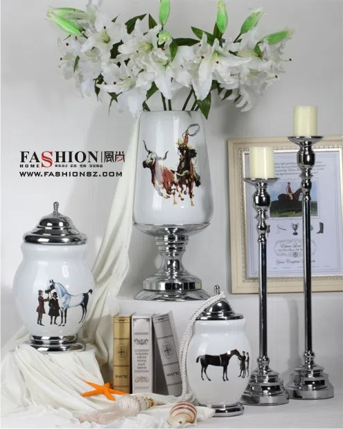 Decor and interior accessory selections 124