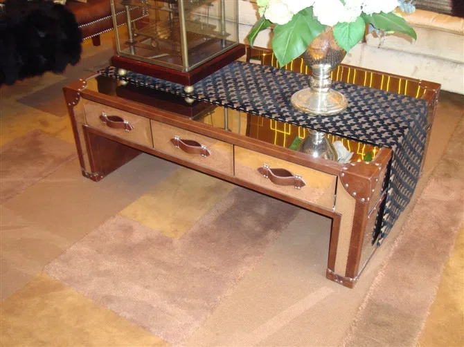 Tables, consoles and tabletops 6A9BFBE15DAB