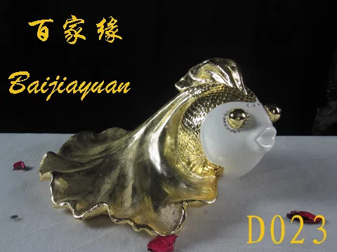 Статуэтки и скульптурный декор D023
