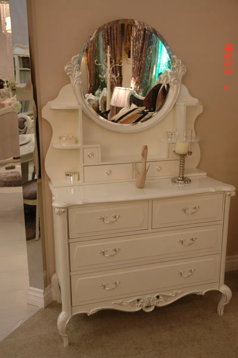 Cabinets, dressers and shelves 6E2D0425CFE8