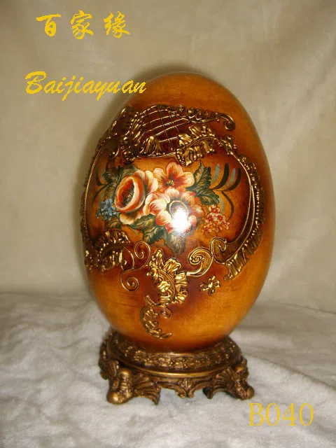 Статуэтки и скульптурный декор B040