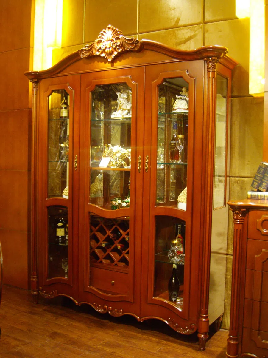 Cabinets, dressers and shelves 6F2695C97586