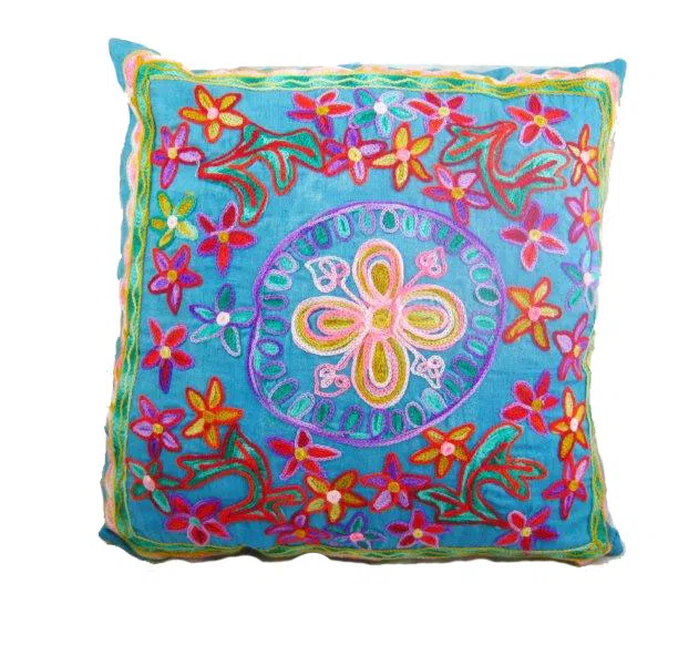 Textiles, curtains and cushions 9043