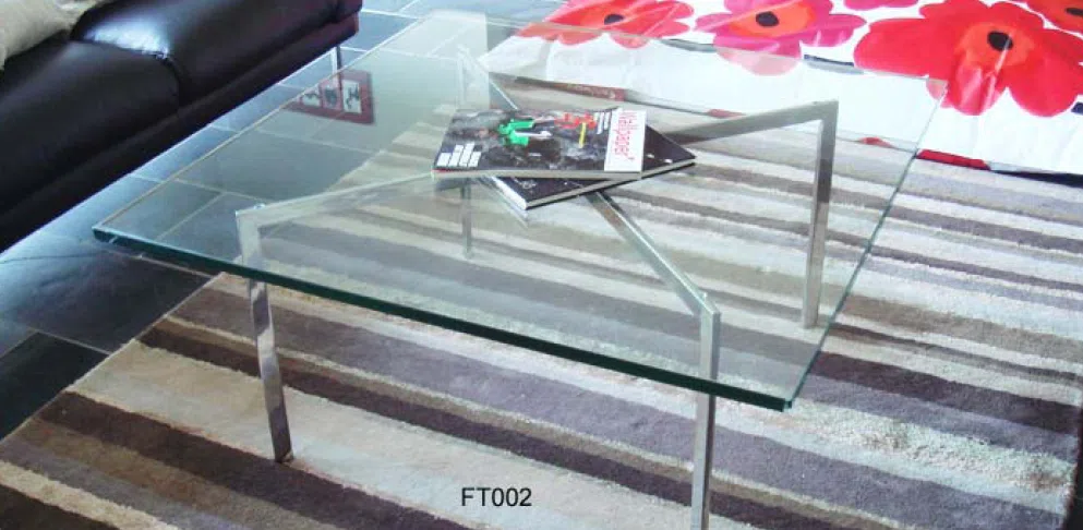 Tables, consoles and tabletops 91