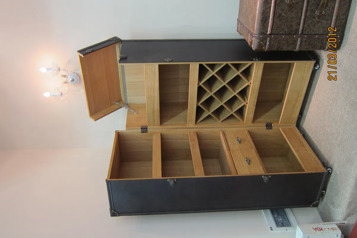 Cabinets, dressers and shelves 71D9CC652230