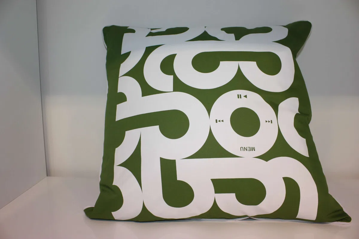Textiles, curtains and cushions 036