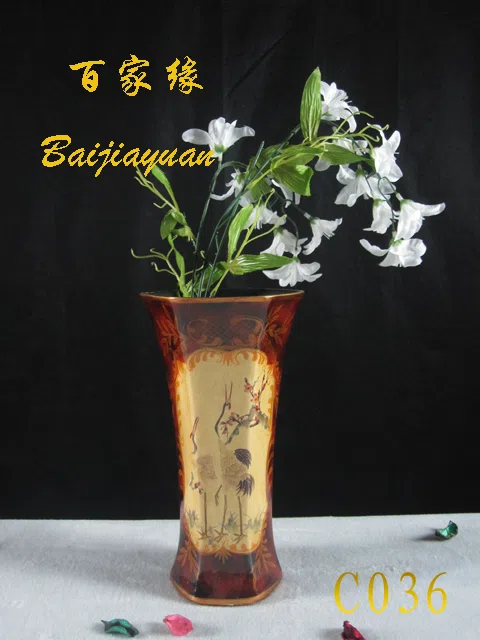 Decor and interior accessory selections C036