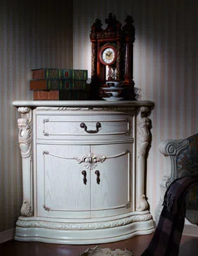 Cabinets, dressers and shelves 74FC085705F3
