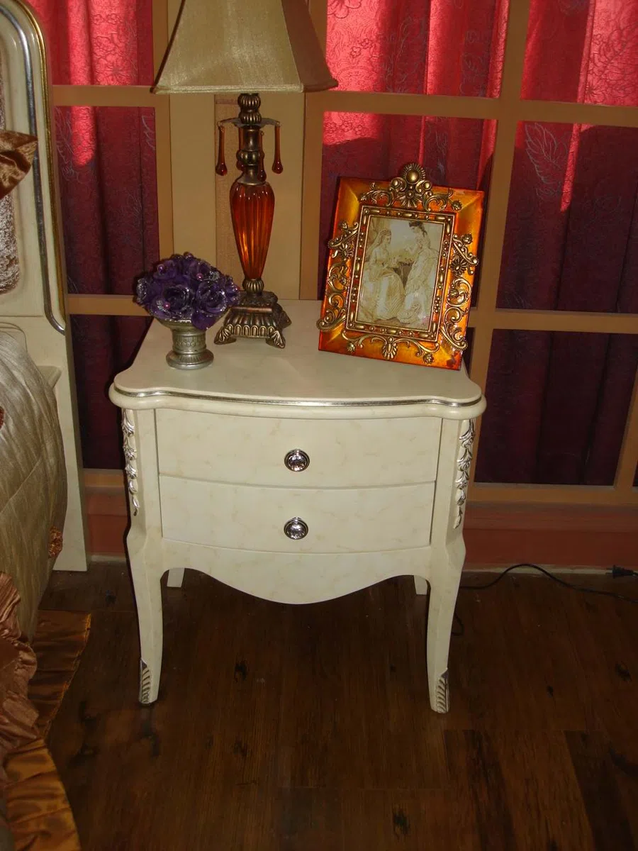 Cabinets, dressers and shelves 77B311C0FF3A
