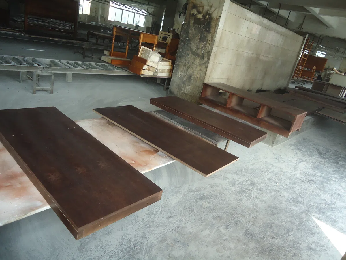 Tables, consoles and tabletops DSC08143
