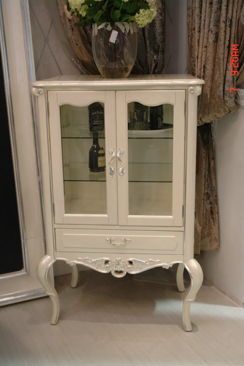 Cabinets, dressers and shelves 79B9F8D5F177