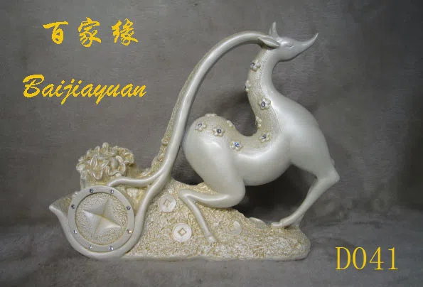 Статуэтки и скульптурный декор D041