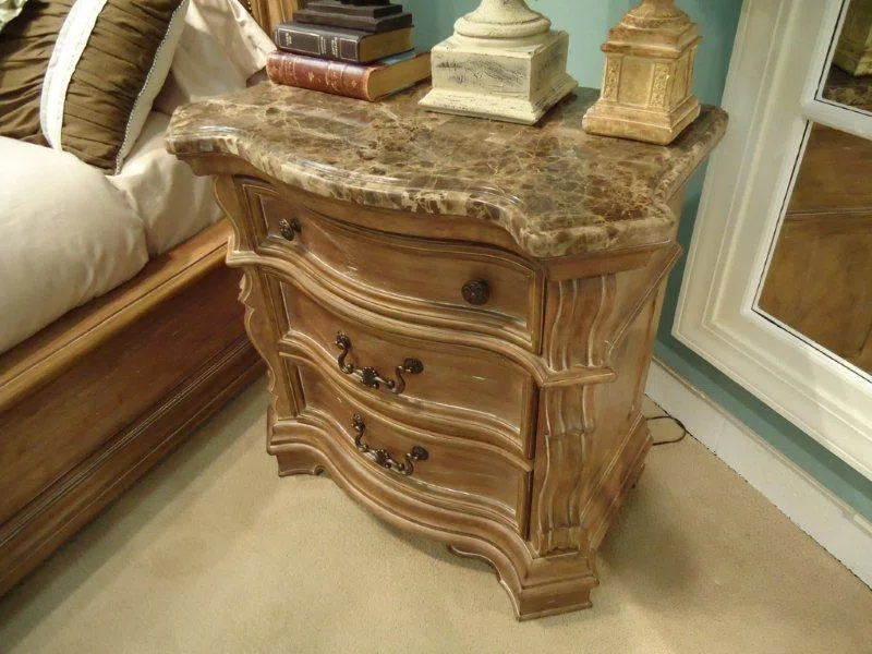 Tables, consoles and tabletops DSC03673