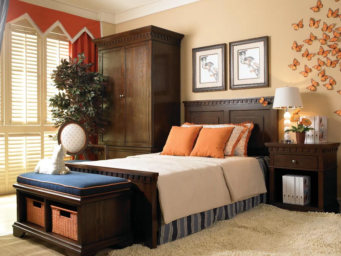 Beds and bedrooms R-415