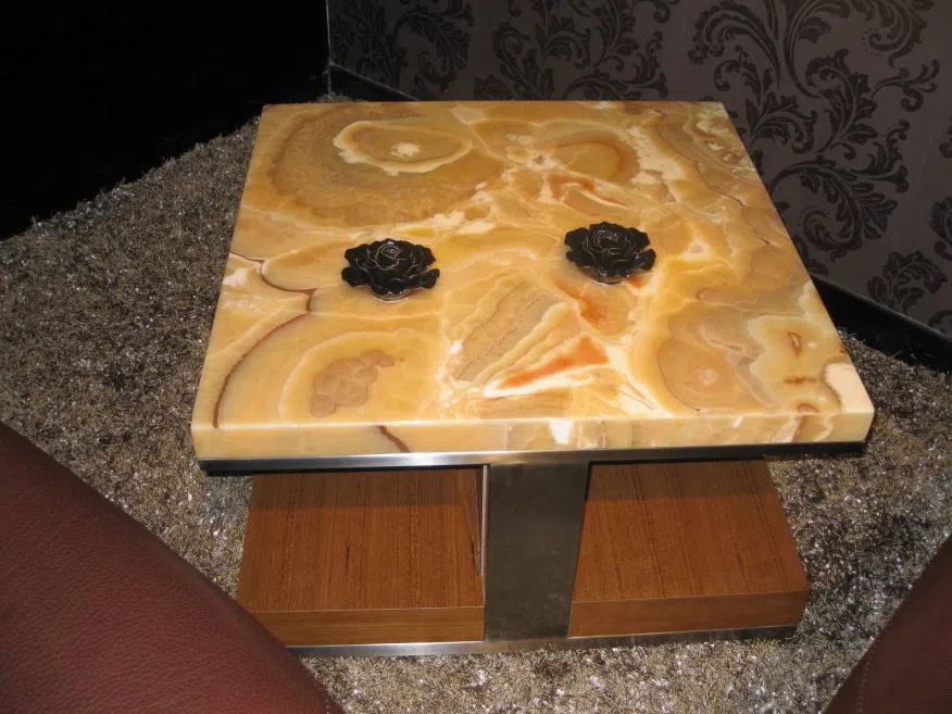 Tables, consoles and tabletops 7F7B280B009E