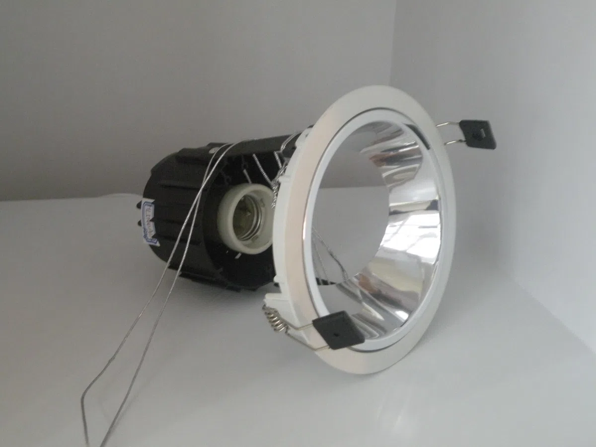 灯饰 HL5140A1-S-P20
