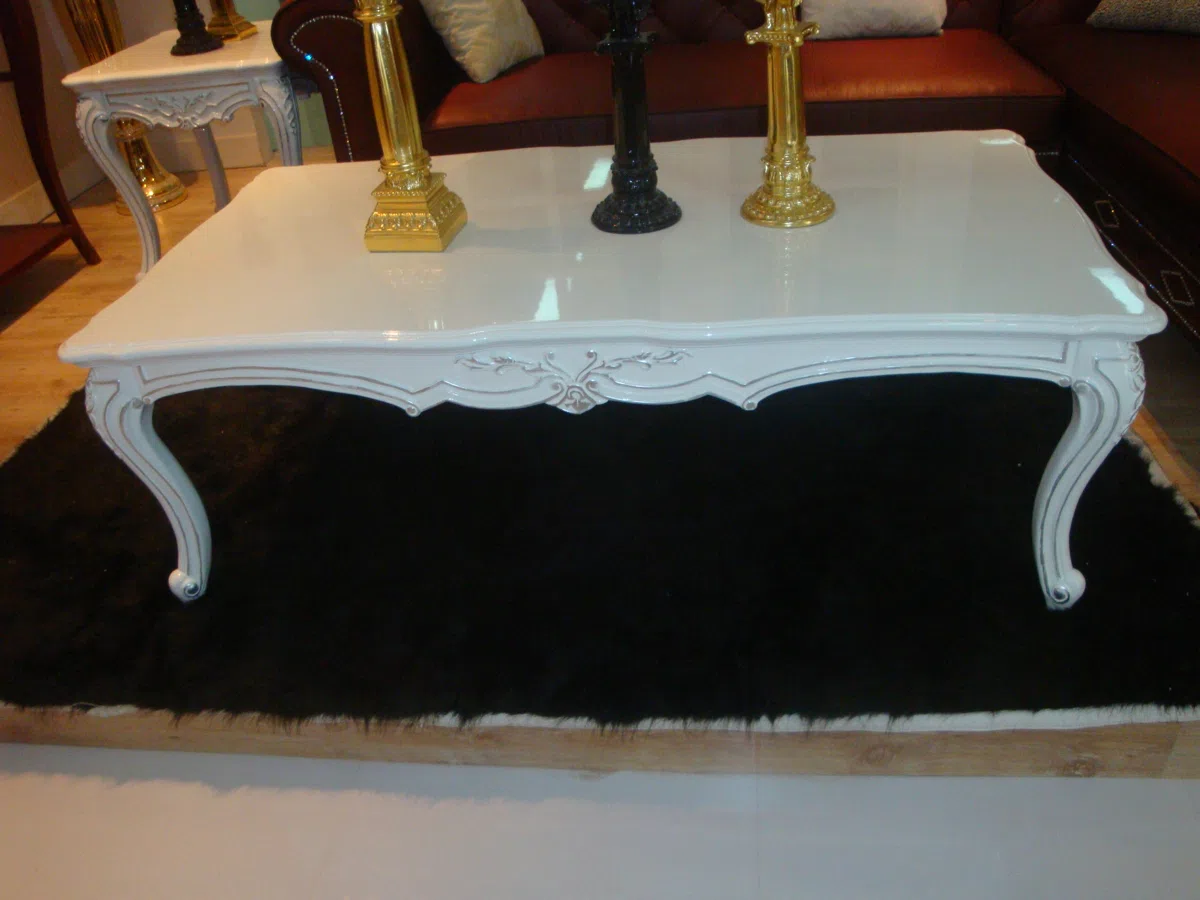 Tables, consoles and tabletops DSC01609