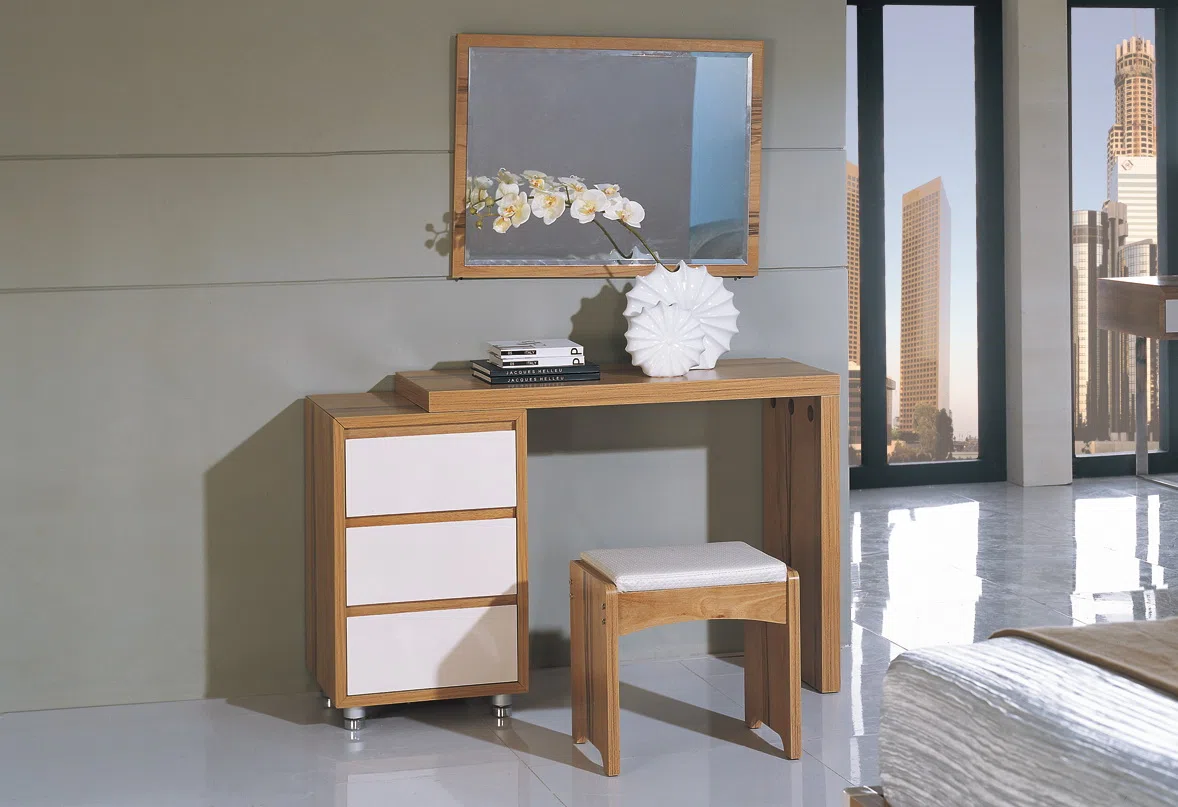 Furniture sets and selections 10C105
