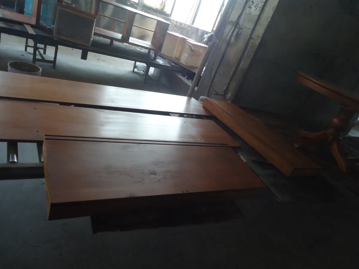 Tables, consoles and tabletops DSC08155