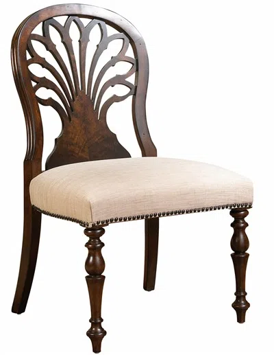 Стулья, кресла и банкетки 720_820_chair_fpo