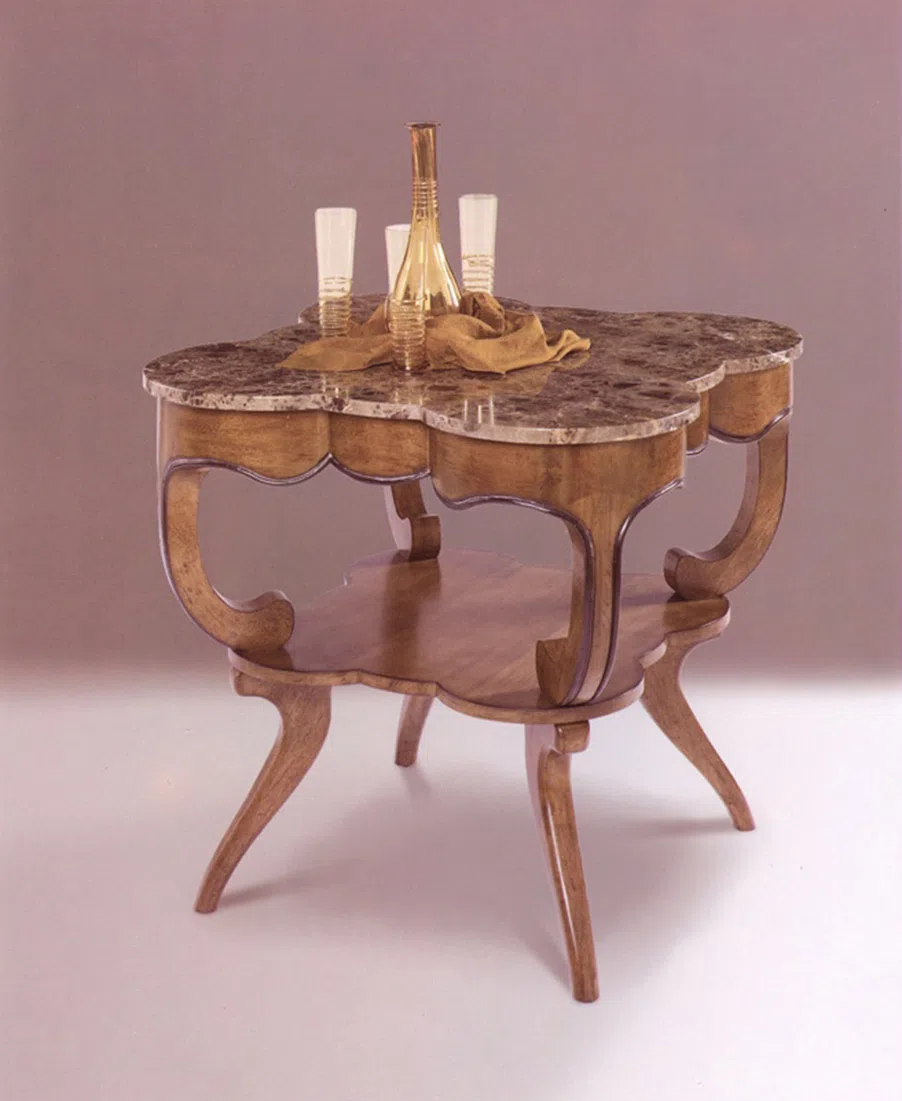 Tables, consoles and tabletops 8206.