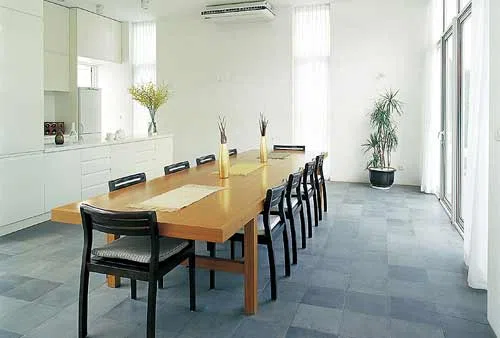 Furniture sets and selections 20060219000910