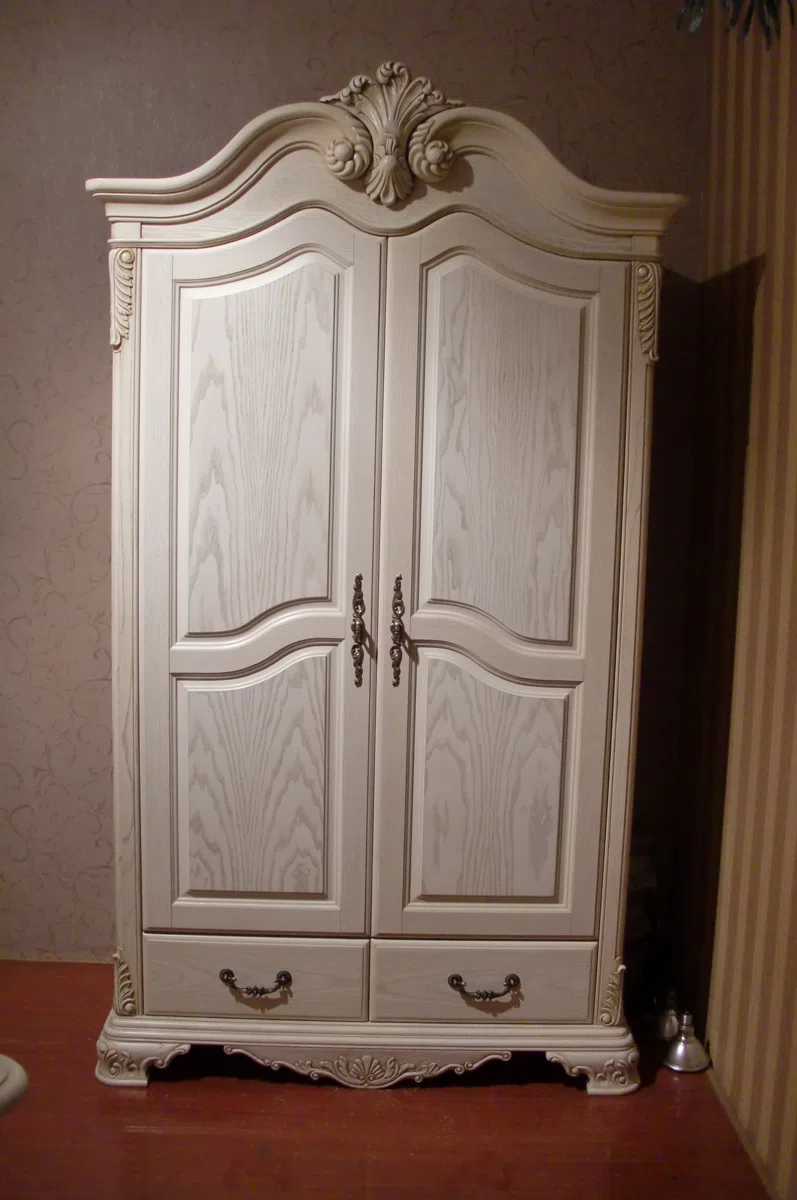 Cabinets, dressers and shelves 86FA2045AC05