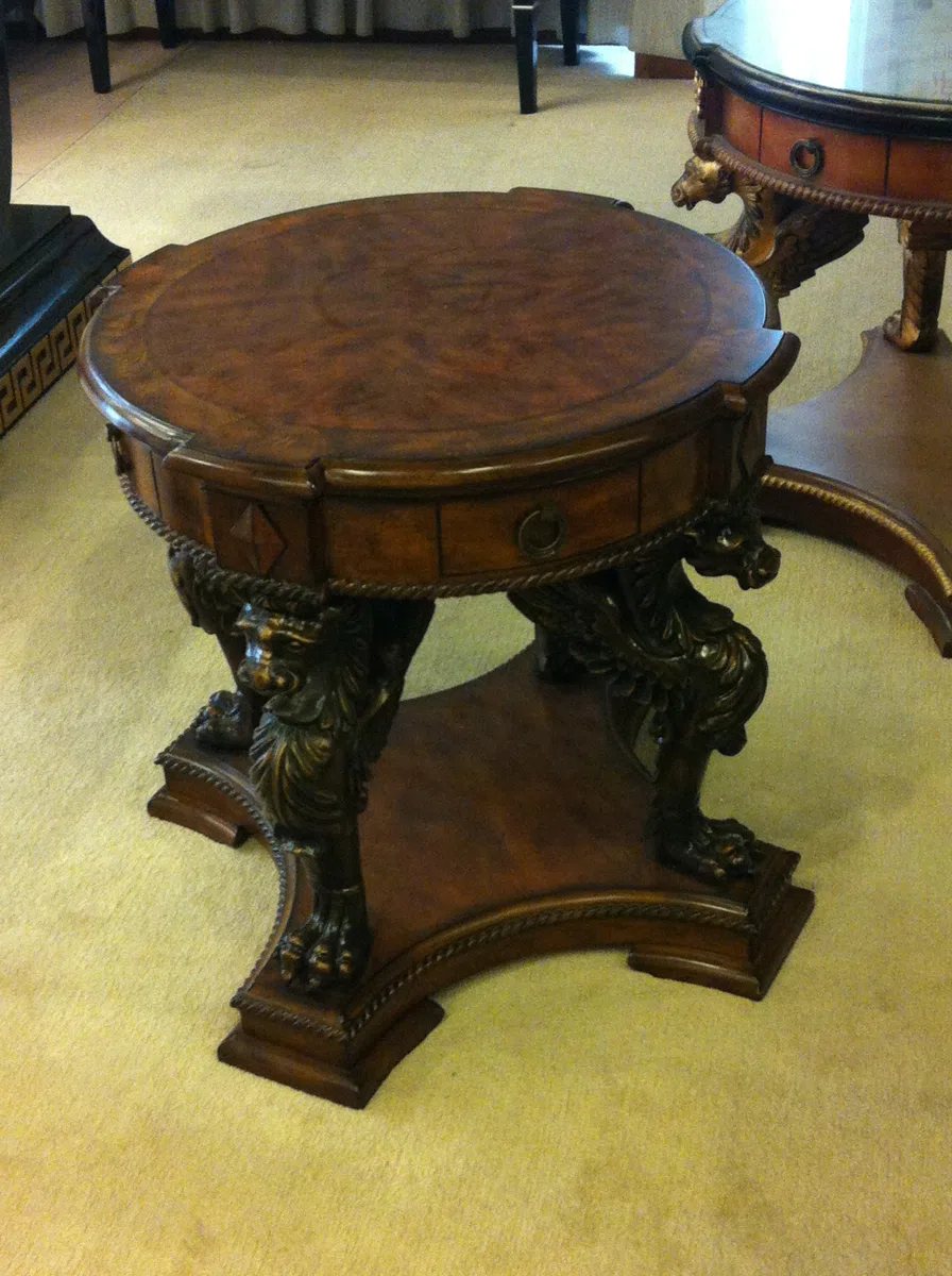 Tables, consoles and tabletops IMG_6154