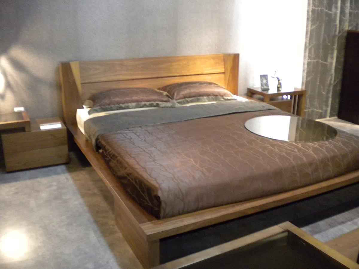Beds and bedrooms 898BA52DBE13