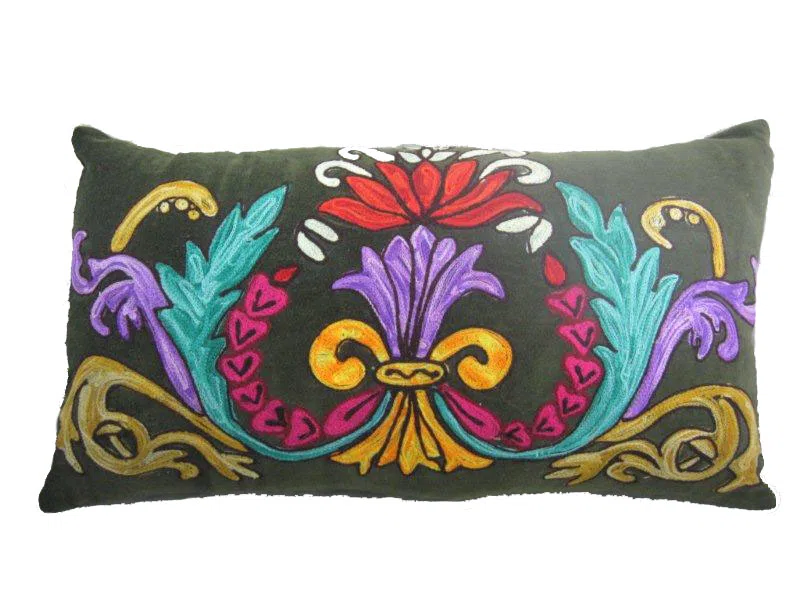 Textiles, curtains and cushions 9083