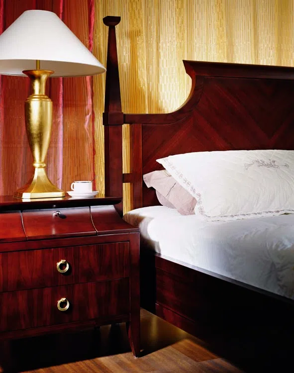Beds and bedrooms M-C156N