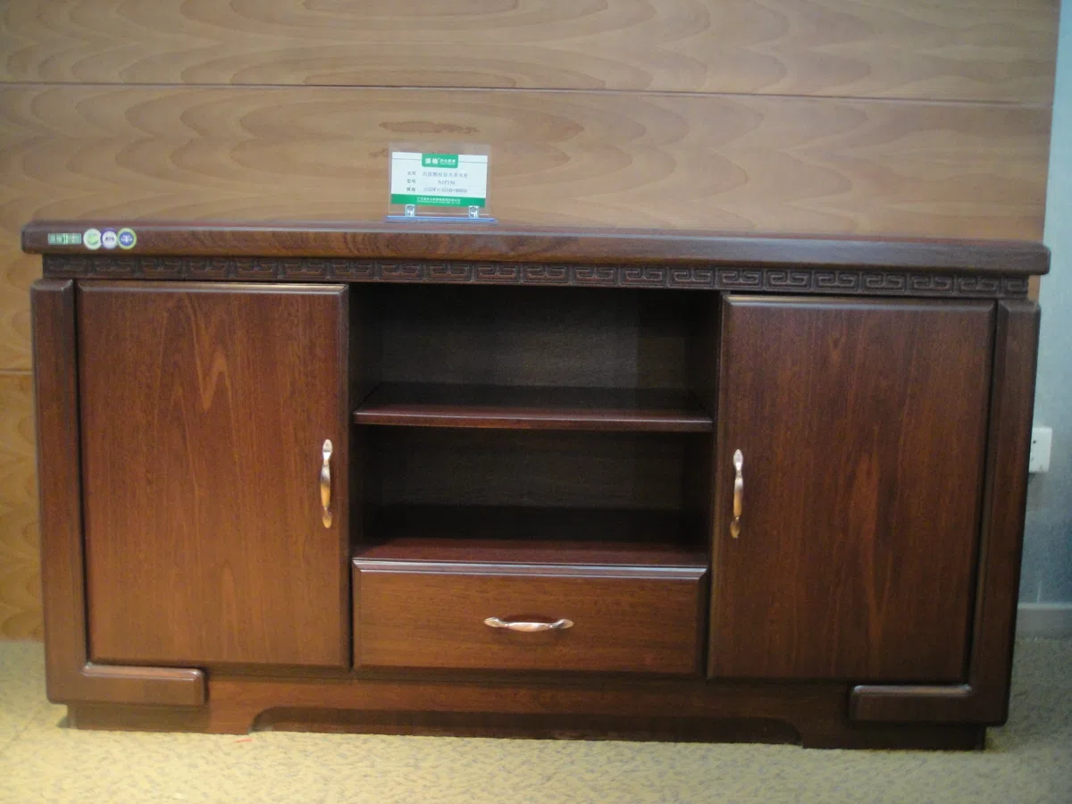 Cabinets, dressers and shelves N-1P150.1