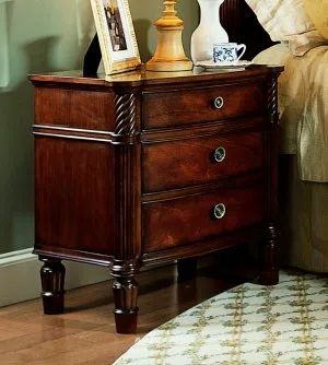 Cabinets, dressers and shelves 330-102